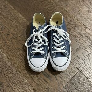 navy blue converse